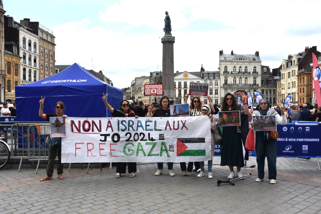 À Lille, des militants protestent contre la présence d'Israël aux JO Palestine Israël JO 2024 