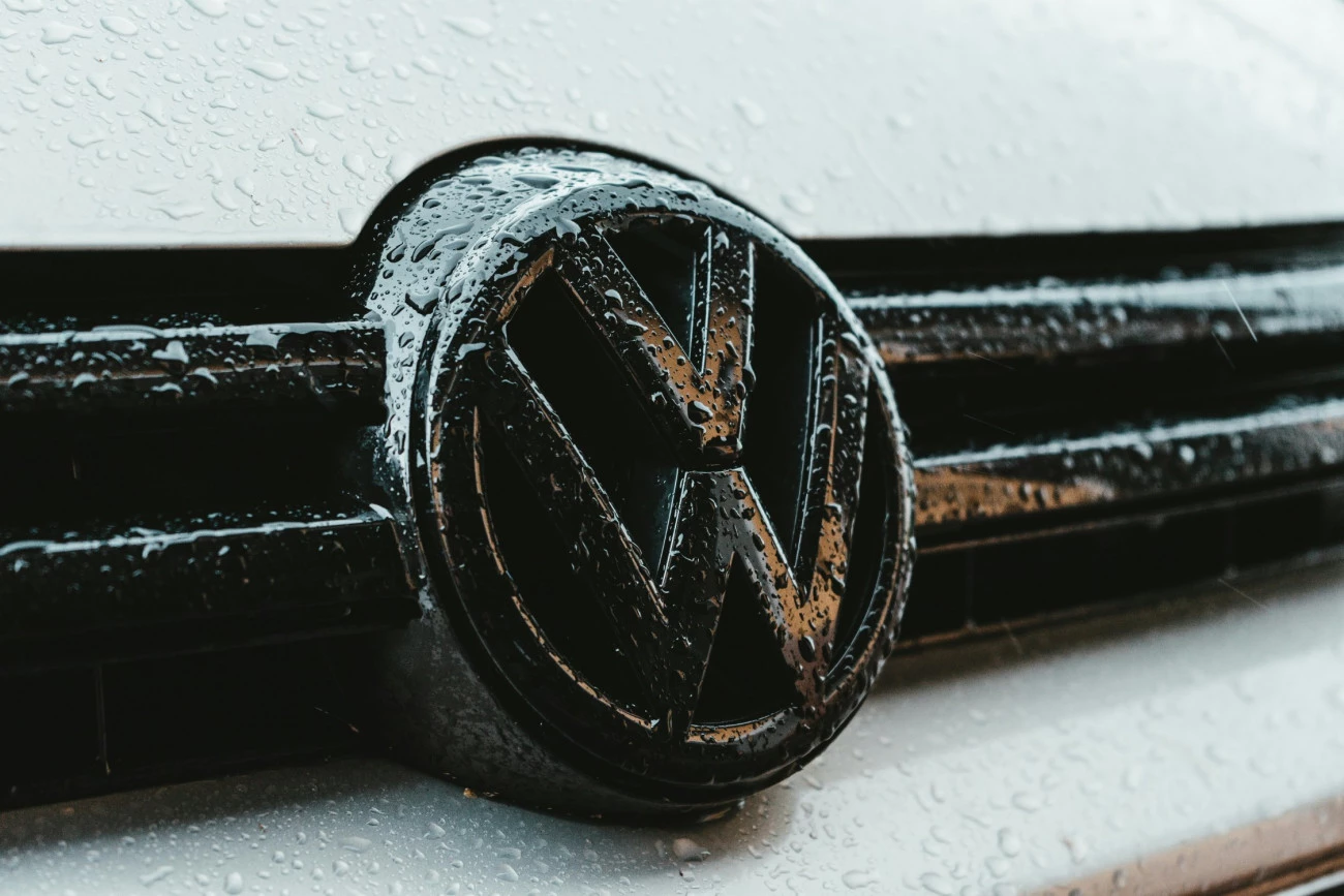 Volkswagen voit son bénéfice net chuter de 30 % Chine Automobile Union européenne Allemagne Volkswagen 