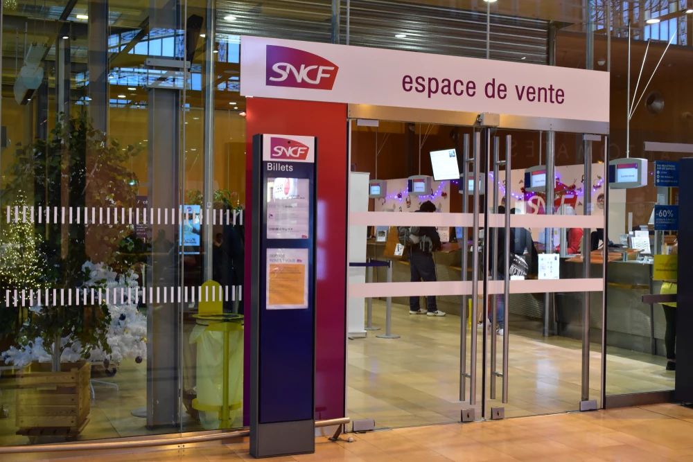 100.000 voyageurs pénalisés par la droite et la SNCF Emploi 