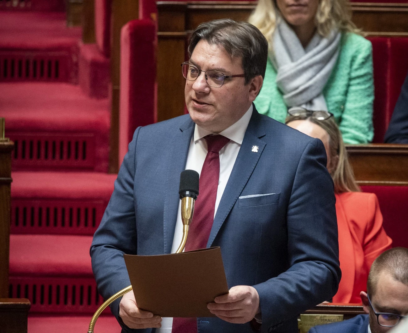 Le député RN, les Jeunesses Hitlériennes et les néonazis dans Laon… Extrême droite Assemblée nationale 