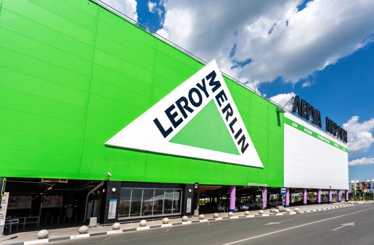 Après des bénéfices massifs en Russie, Leroy Merlin fait peau neuve ! Russie Commerce Grande distribution Social Finance 