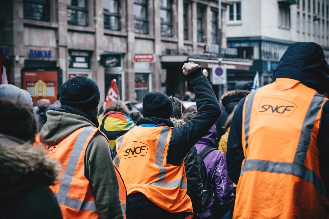 « Les cheminots ont toujours été du côté des Français » Luttes SNCF Syndicalisme Emploi 